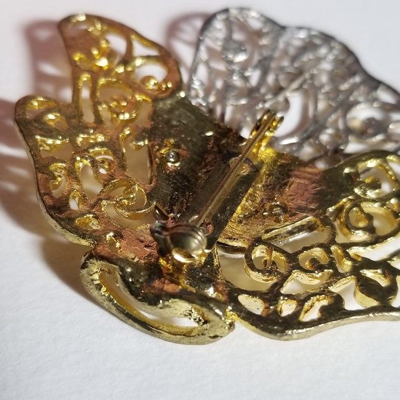 Filigree angel brooch gold tone silver tone guardian pin - Picture 9 of 10